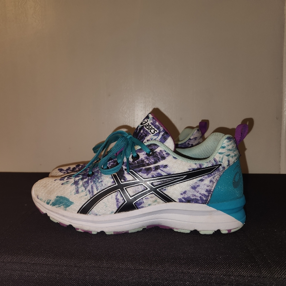 ASICS